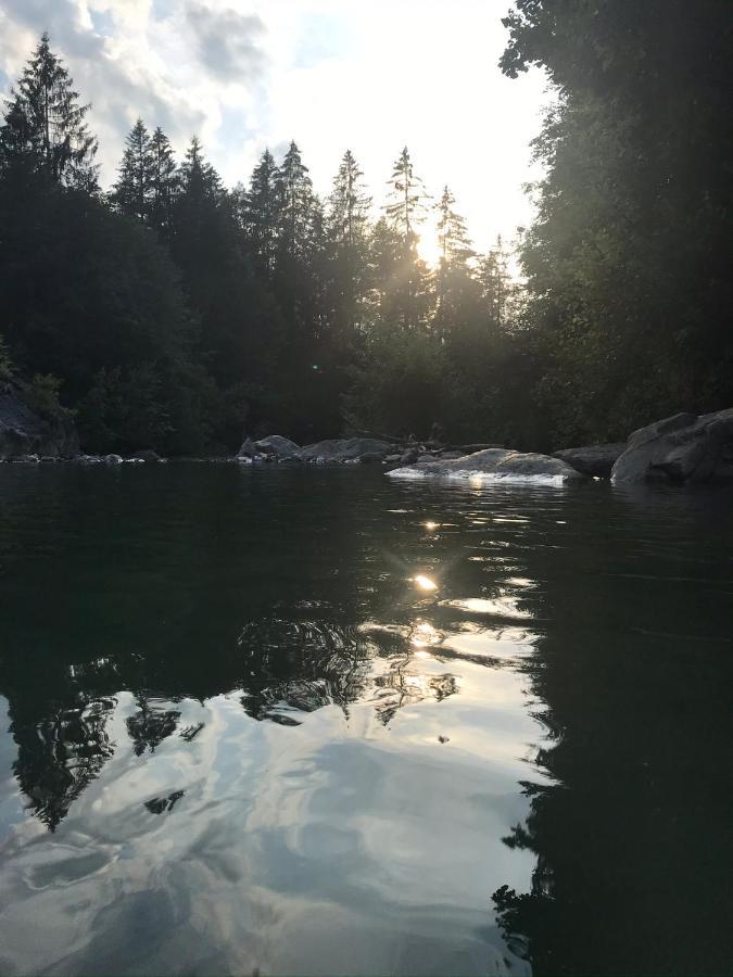 Ferienwohnung Morgentau Am Rande Der Wildnis Sibratsgfall Bagian luar foto